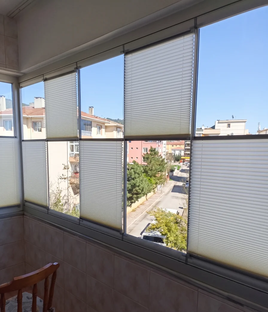 Cam Balkon Perdesi